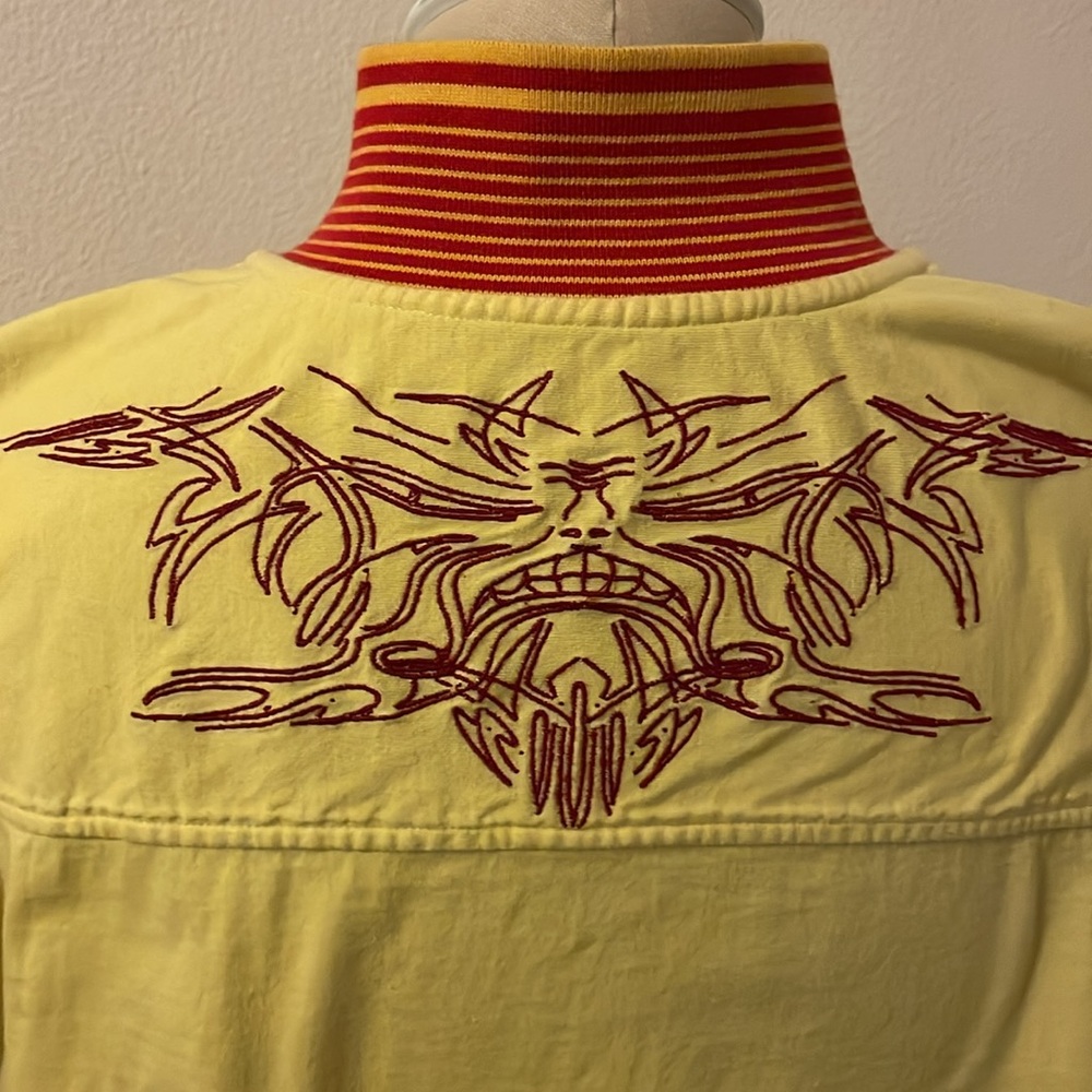 Embroidered button up - Picture 4 of 4